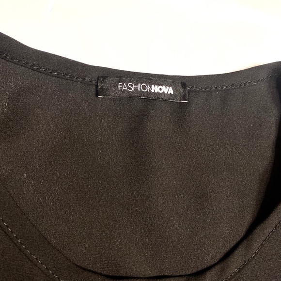 FASHIONOVA ‘keys’ Top- Black - Picture 4 of 5